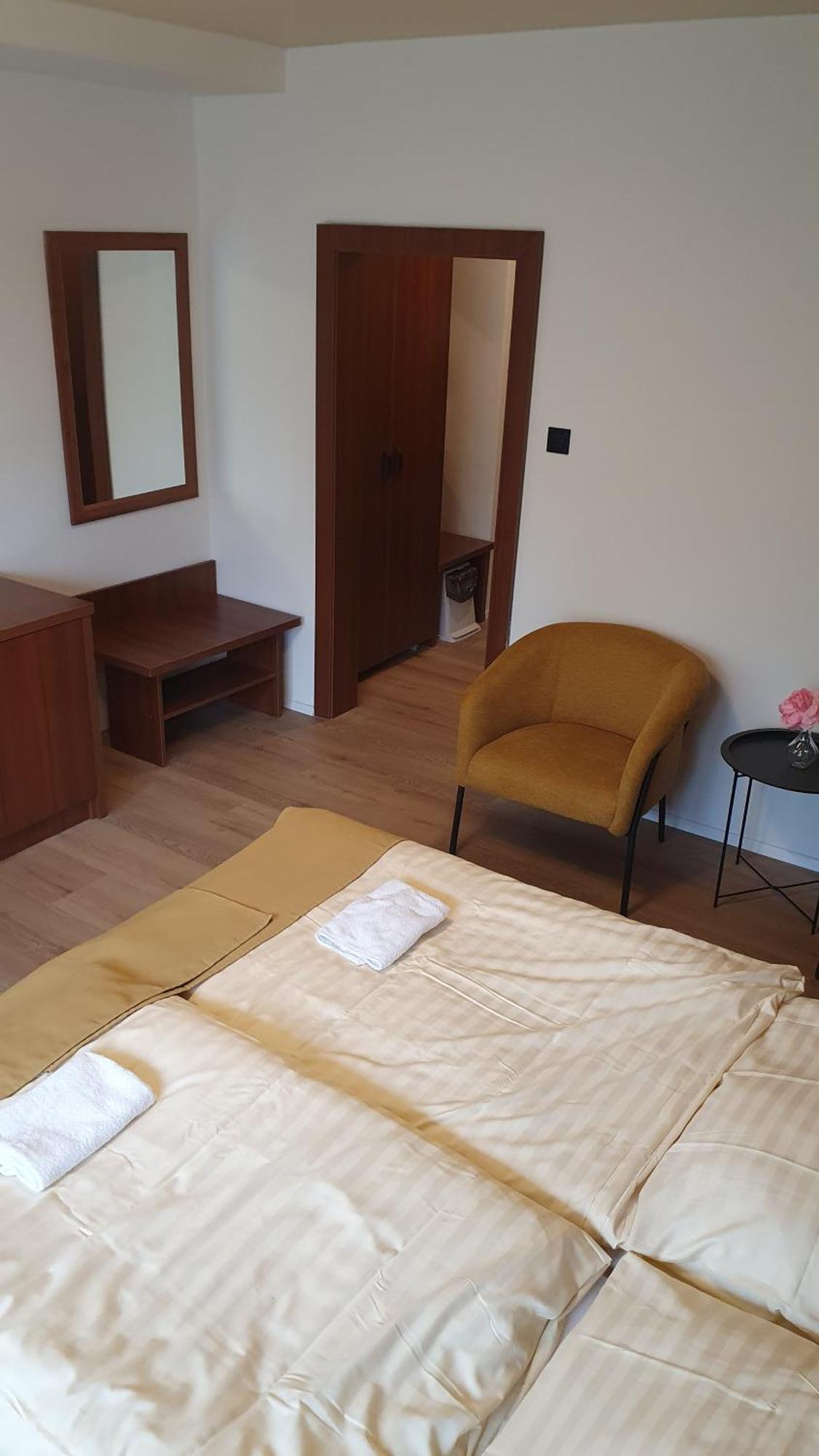 Hotel Felicia Ungtavas Kültér fotó